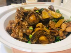 鲍鱼焖家鸡-香山小厨(南联路店)