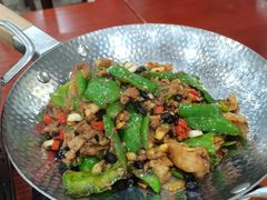 -湖南人家湘菜馆(镇江路店)