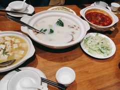 -泉畔人家·老济南经典鲁菜(大明湖店)