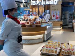 面包甜点陈列柜-西村叔叔的店·面包·甜品·蛋糕(清河万象汇店)
