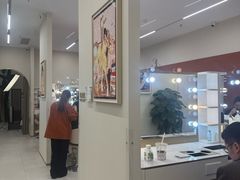 -HIMO海马体照相馆(上海华润CP静安店)