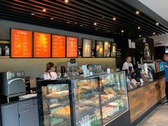 面包甜点陈列柜-星巴克臻选(上海长风大悦城店)