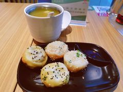 -小杨生煎(金山百联购物中心3楼店)