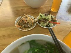 -马德元纯汤牛肉面(太奥广场店)