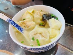 -笑来喜馄饨小笼工坊(通扬路店)