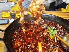 -鸿顺老铁锅美蛙鱼府(解放碑店)