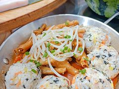 -玄希浪漫厨房·韩料烤肉(湖滨银泰in77店)