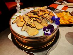 见手青-芸山季·云南野生菌火锅(人民广场来福士店)