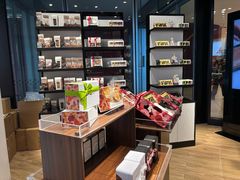-Laderach 莱德拉(上海环贸iapm店)