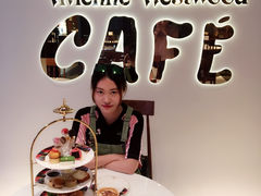 -Vivienne Westwood(上海来福士广场店)