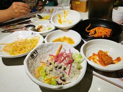 餐前小菜-本家韩国烤肉(青岛万象城店)