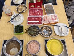 -杨老板·海鲜集市火锅·鲜切牛肉(中防万宝店)