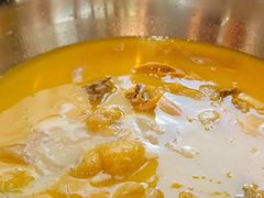 -鲜入围煮花胶鸡海鲜火锅