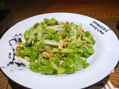 蚕豆韭菜炒鸡蛋-黄泥岗·地道湖北菜(奥特莱斯店)