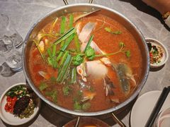 -野山舂·贵州现舂酸汤牛肉(民生路店)