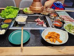 -臻牛烤肉
