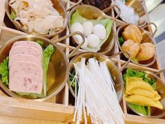 -三顾烤庐·烤鱼·烧烤·龙虾(奉贤店)