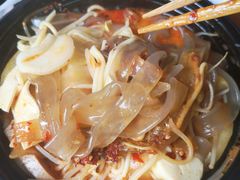 -小蛮椒麻辣烫·麻辣拌(青浦宝龙店)