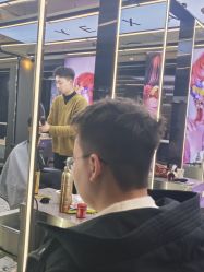 -藤野造型烫发染发