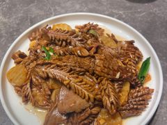 爆炒腰花-闫府私房菜·百年鲁菜(恒隆店)