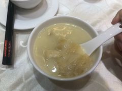 鸡煲中勾翅-凤城礼记鱼翅海鲜酒家(新马路总店)