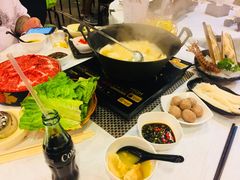 -鲜入围煮花胶鸡海鲜火锅