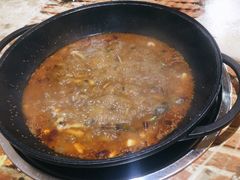 昂刺鱼鲜鱼锅-小小河边鱼·黄辣丁鲜鱼锅(黎阳店)