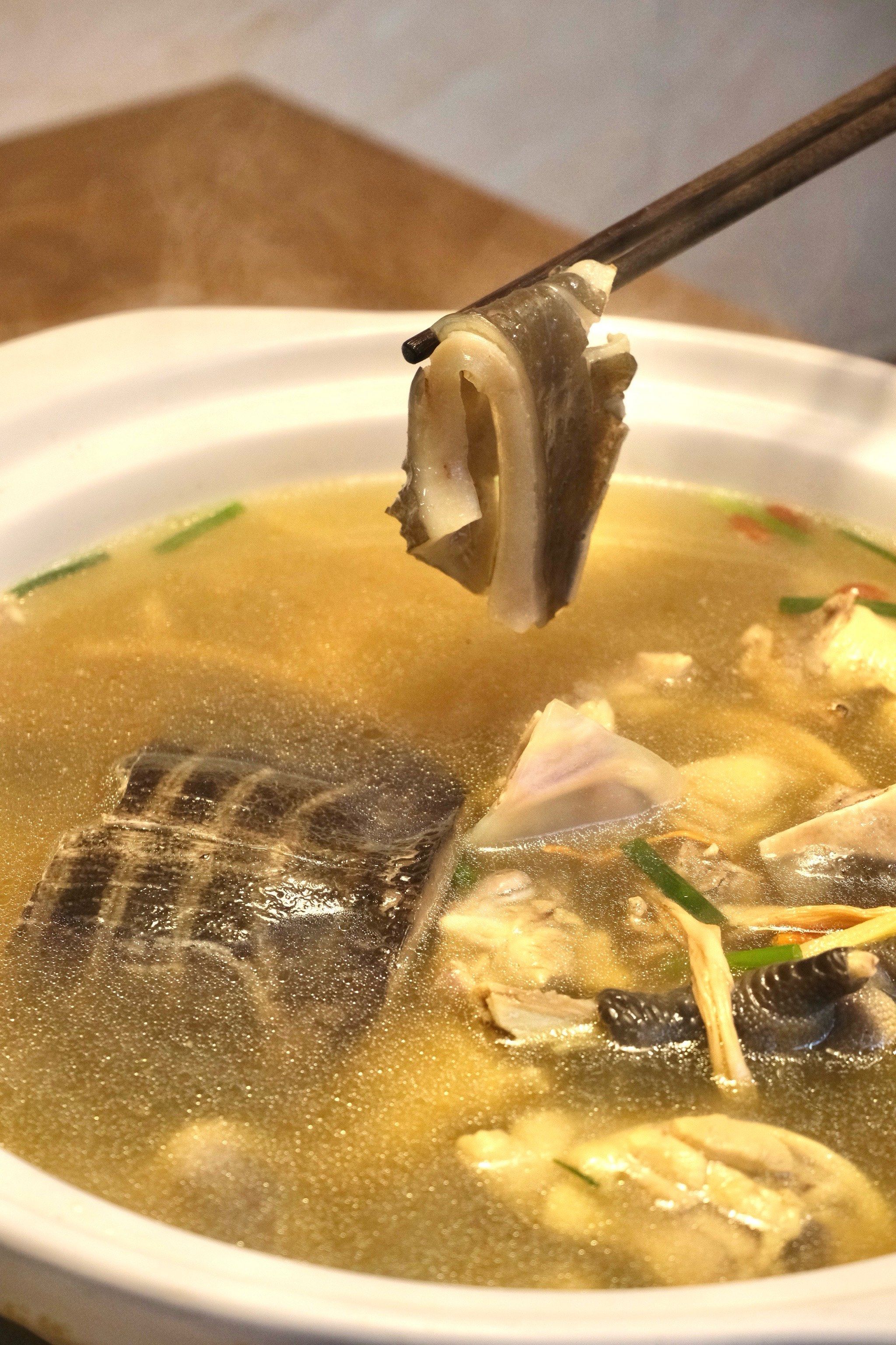 甲鱼鲍鱼滋补好汤养身体