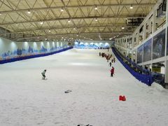 -乔波室内滑雪场