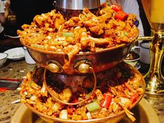 -沪小二炭火蛙锅(淮海中路美食不夜城店)