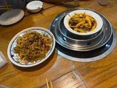 -都江堰石锅鱼