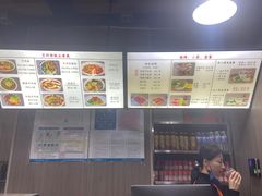 -陇上全荟兰州传统牛肉面(延吉路店)