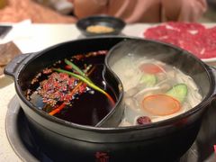鸳鸯锅-钢管厂五区小郡肝串串香(通锦桥店)
