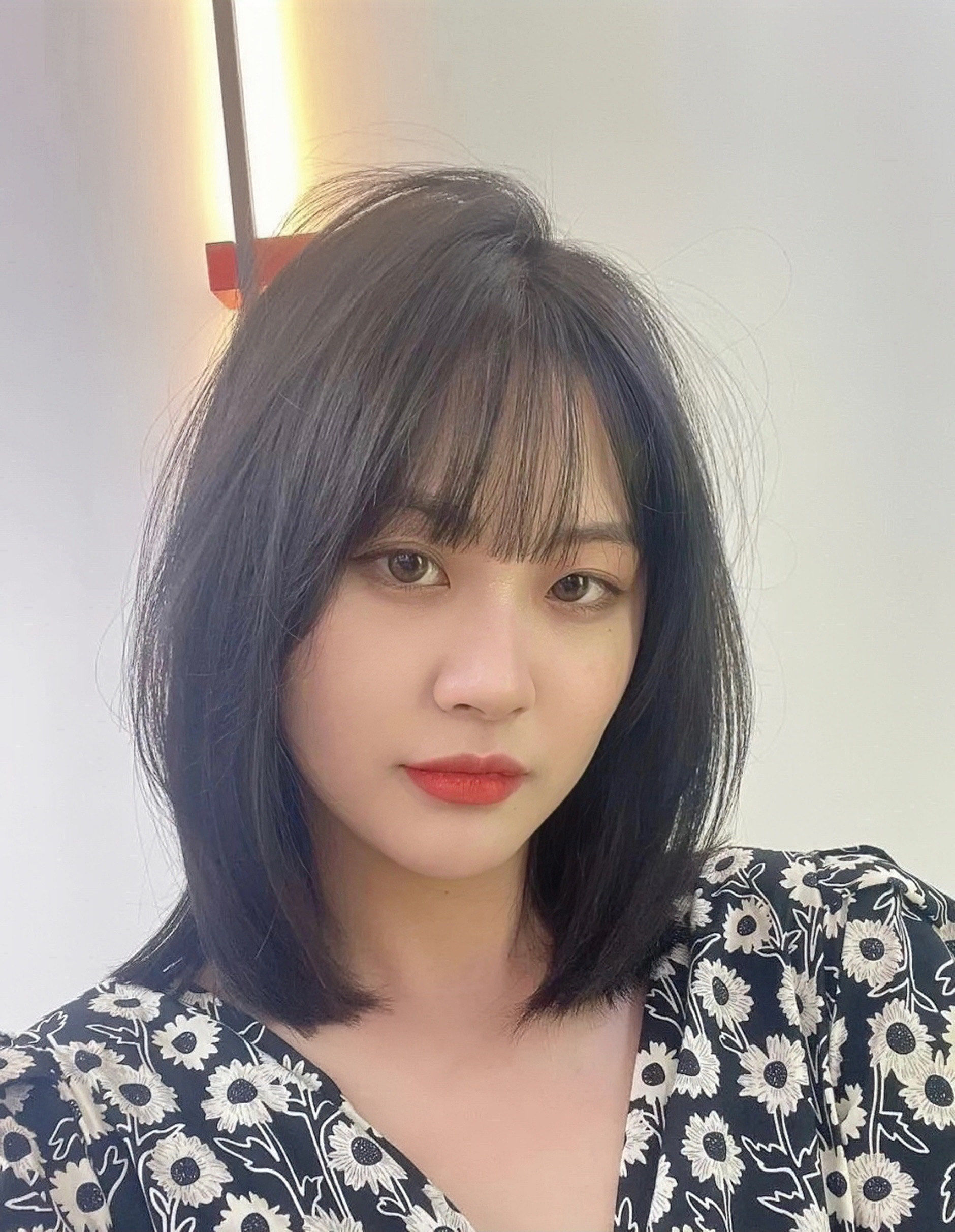 今日发型 简单又好看的发型 女生中长发发型 发型设计