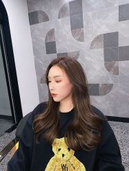 -SWANK SALON