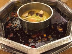 -山城年华老火锅(玉林店)