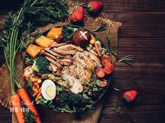 【脂肪终结者】鸡胸肉杏鲍菇沙拉-轻素Chic Salad·轻食(万松园店)