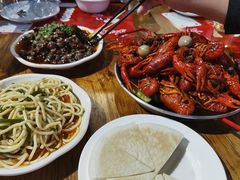 -李双猪·小龙虾·烧烤·羊肉煲(乐山店)