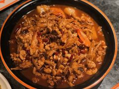牛蛙堡-胖哥俩肉蟹煲(长沙高铁吾悦广场店)