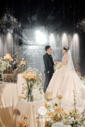 -花轿喜屋婚礼策划