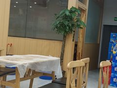 -江城燕子大排档(江汉路步行街店)