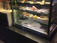 面包甜点陈列柜-麦当劳(新洲南路店)