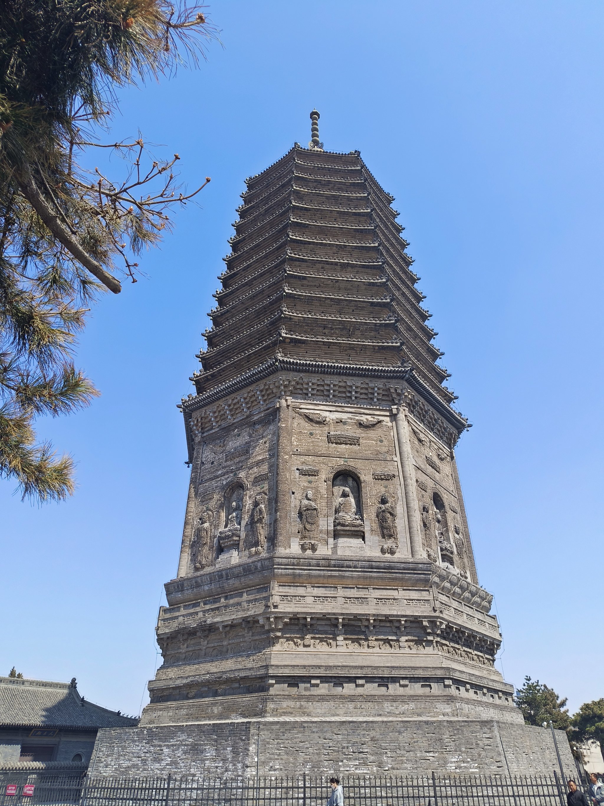 漫步锦州古塔公园,邂逅历史与自然的交融