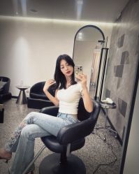 -SWANK SALON