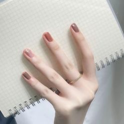 -悦指间美甲美睫