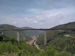 -元江连续刚构世界第一高桥景区