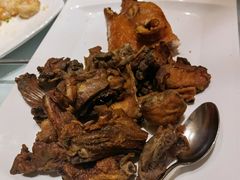 鸿运乳猪-味茂·老船夫1927(东海东路店)