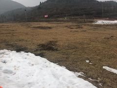 -济南卧虎山滑雪场