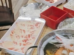 -杨老板·海鲜集市火锅·鲜切牛肉(中防万宝店)