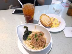 -香港新发烧腊茶餐厅(万象店)